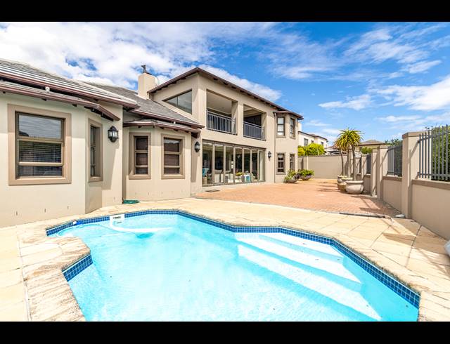 6 BEDROOM GATED ESTATE SOLD IN BIG BAY